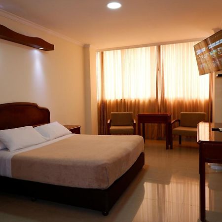 Hotel Maria Gloria Вилавиченцио Екстериор снимка